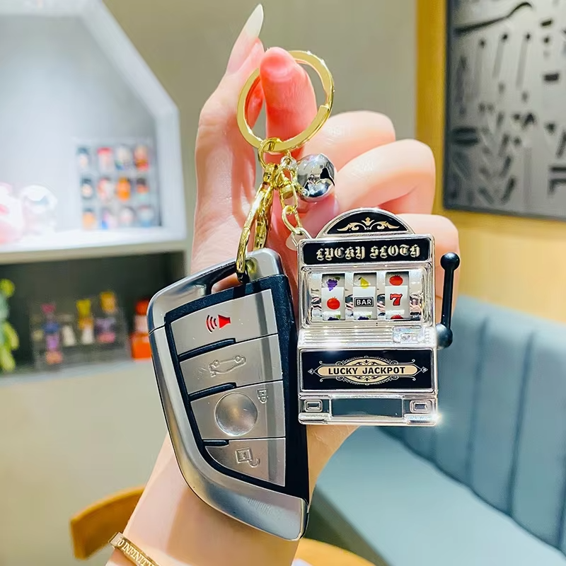 🎰 LuckySpin Mini Slot Machine Keychain