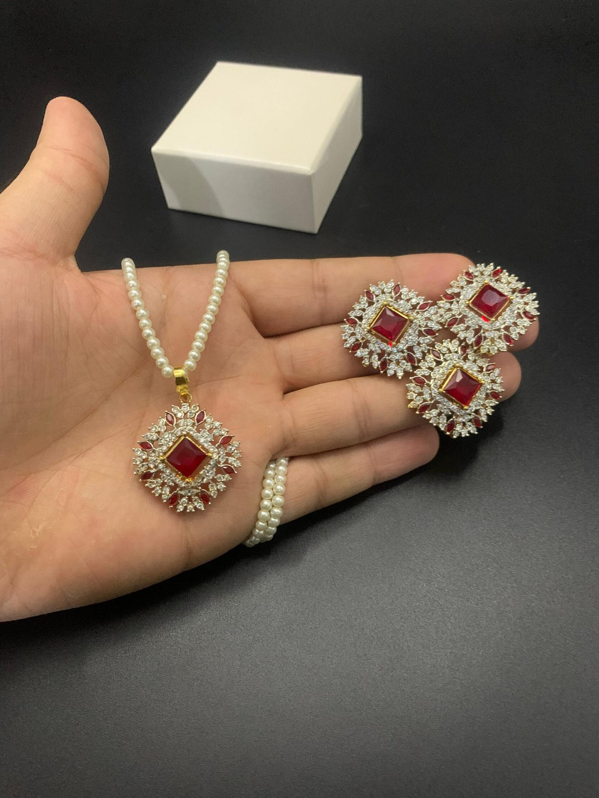 Fine Quality Real Stone Locket Set | IBS Mall