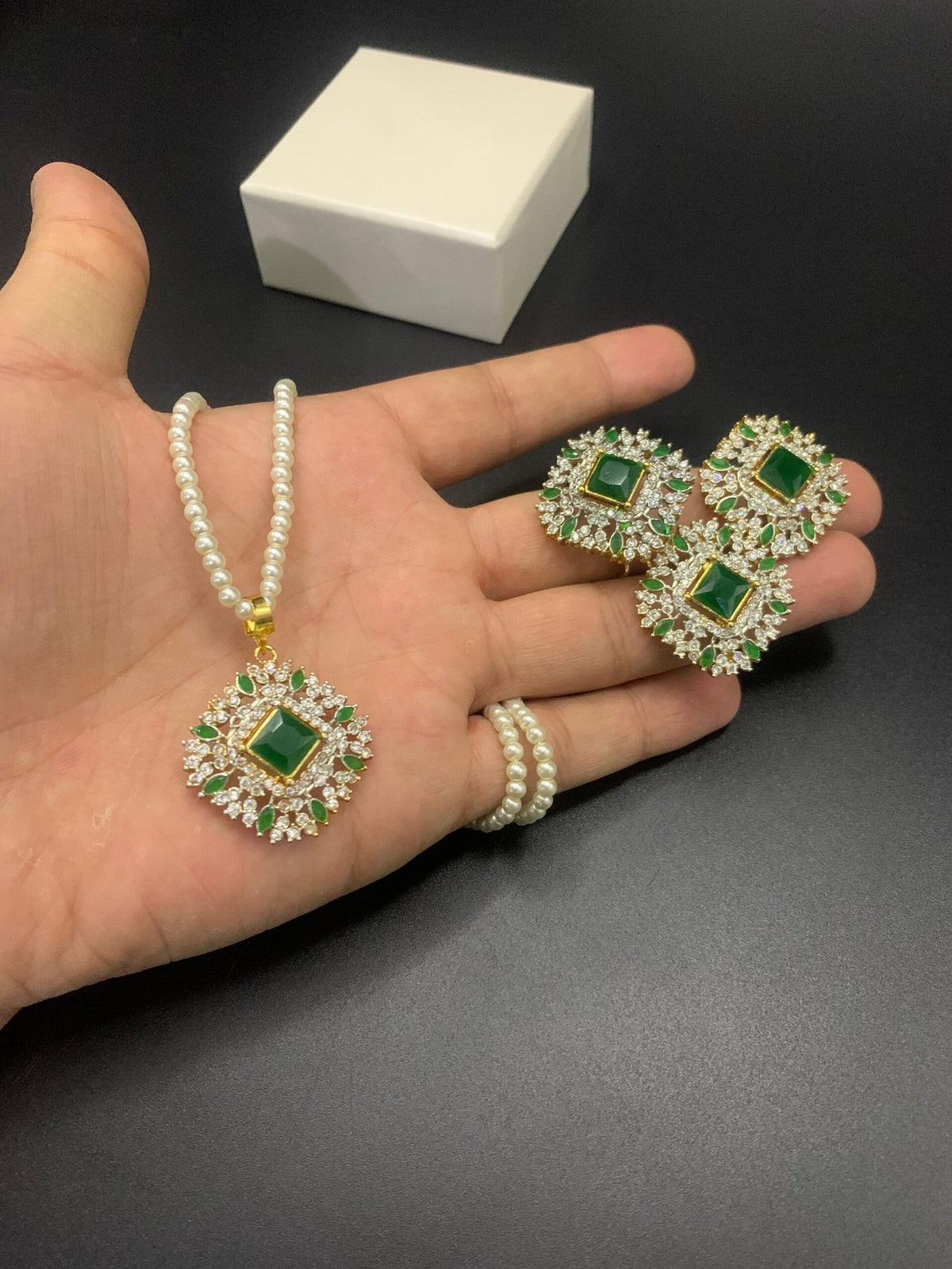Fine Quality Real Stone Locket Set | IBS Mall